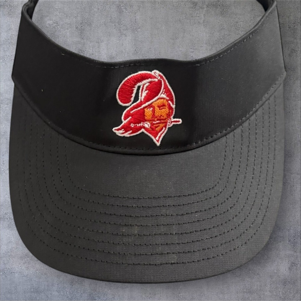 '47 Tampa Bay Buccaneers Visor OSFM Black Embroidered Logo